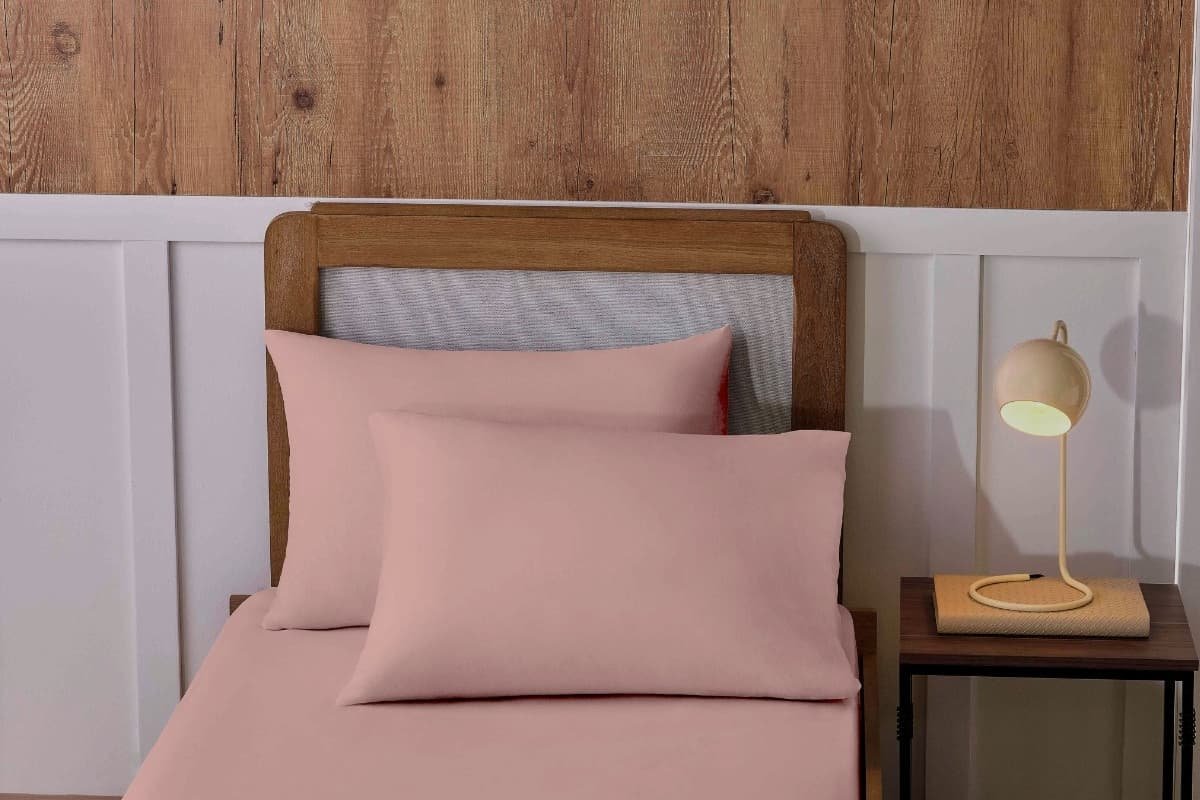 cama de solteiro posta